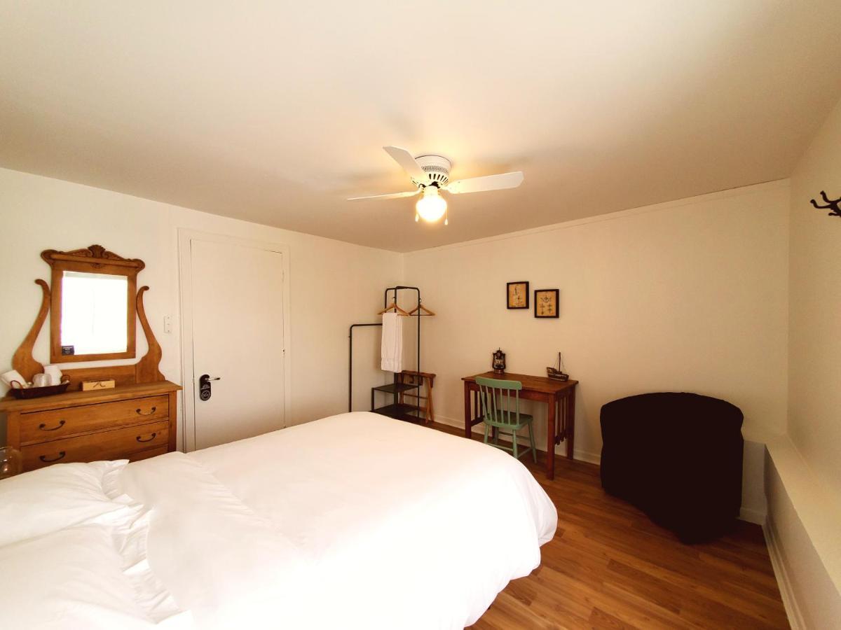 Auberge De La Rive De Charlevoix - Auberge De Jeunesse Familiale Pour Voyageurs De Tous Ages Saint-Joseph-de-la-Rive Εξωτερικό φωτογραφία