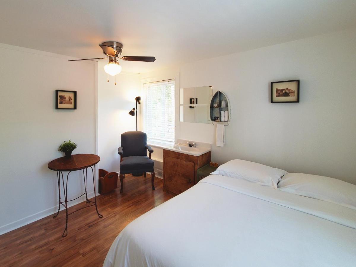 Auberge De La Rive De Charlevoix - Auberge De Jeunesse Familiale Pour Voyageurs De Tous Ages Saint-Joseph-de-la-Rive Εξωτερικό φωτογραφία