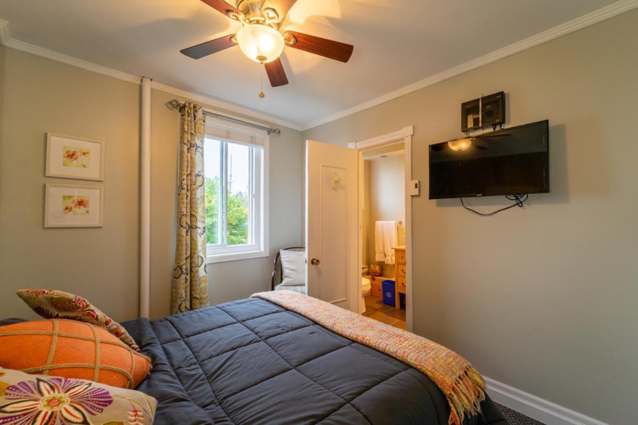 Auberge De La Rive De Charlevoix - Auberge De Jeunesse Familiale Pour Voyageurs De Tous Ages Saint-Joseph-de-la-Rive Εξωτερικό φωτογραφία